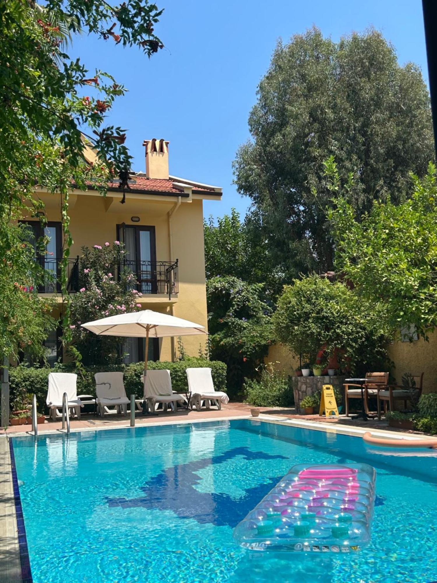 גוג'ק Villa Danlin Hotel מראה חיצוני תמונה